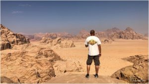 Ausblick ins Wadi Rum genießen