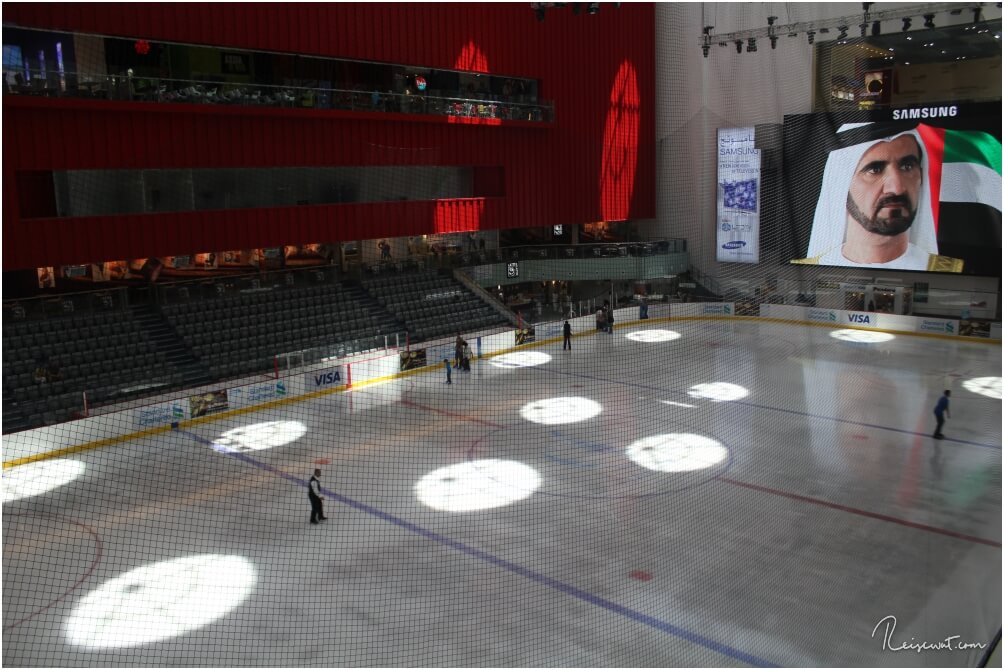 Eislaufbahn mit Olympiamaßen