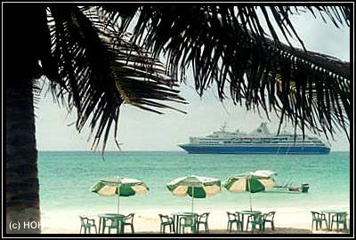 Kreuzfahrtschiff in Playa del Carmen