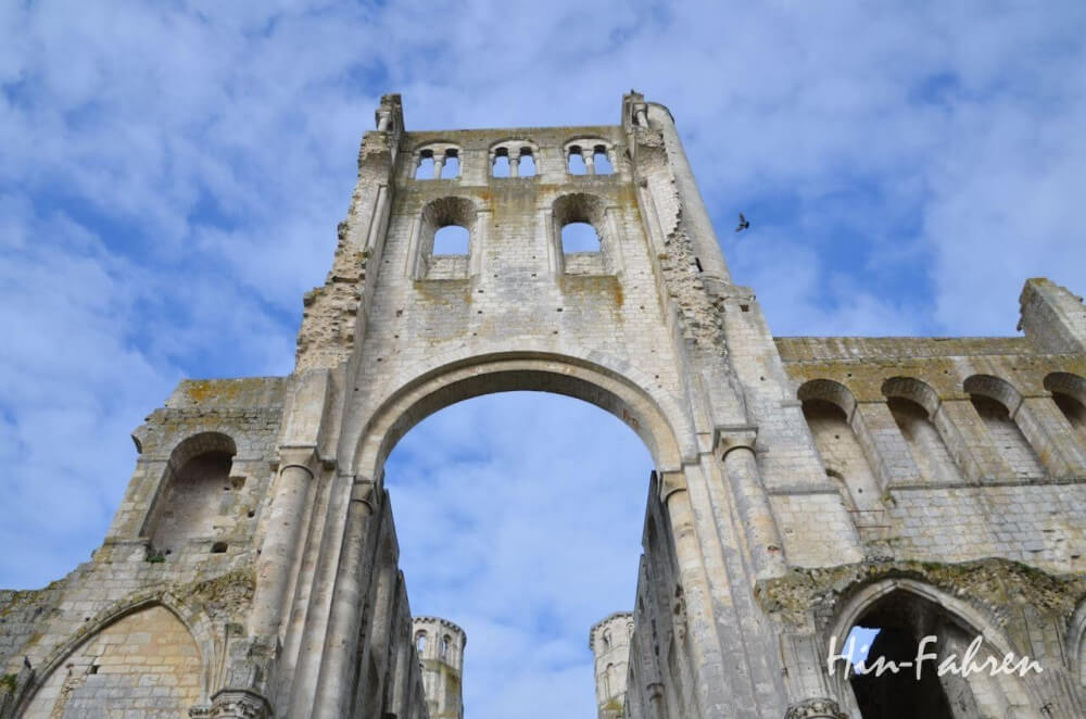 Wilhelm der Eroberer ging hier schon zum Gottesdienst. Das Kloster Jumièges in der Normandie ist die schönste Ruine Frankreichs.